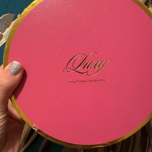 New Luxy Hidden Halo highlighted bayalage extensions 16 inches - Picture 2 of 7